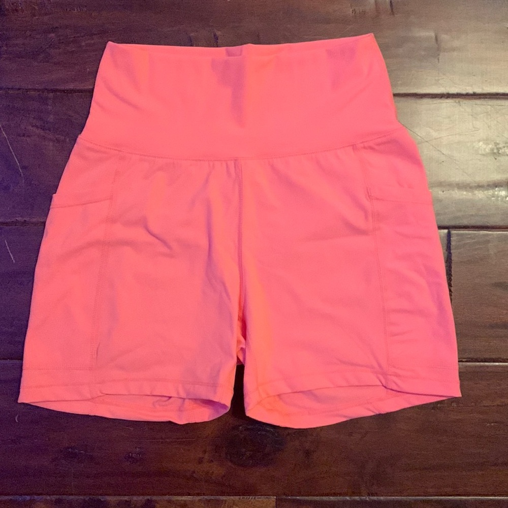 Buffbunny pocket shorts